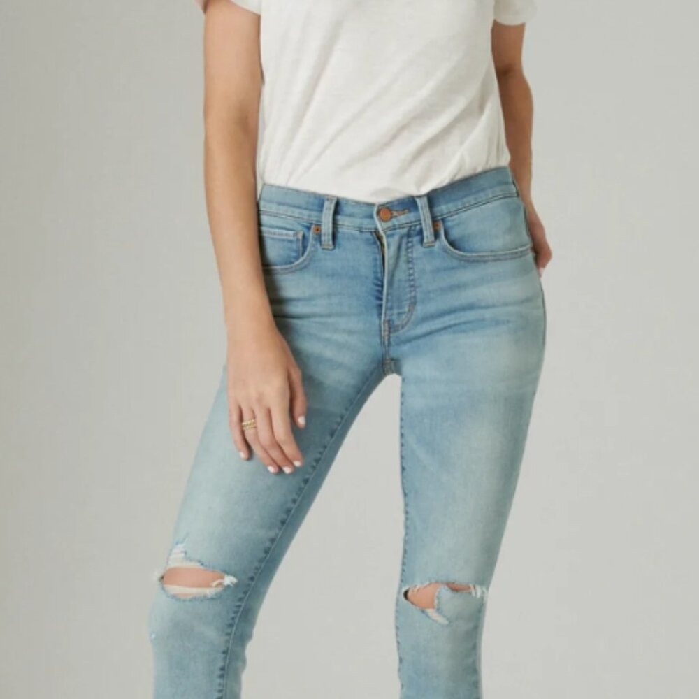 Lucky Brand Medium Blue Highrise Capri Denim Jeans
